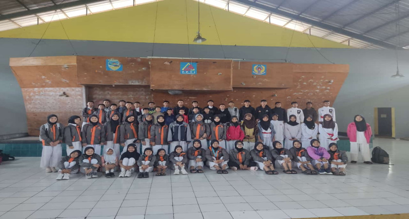 Revino Kelas 7D SMPN 2 Manonjaya Raih Juara 2 Pencak Silat Perisai Diri Tingkat Provinsi Jawa Barat